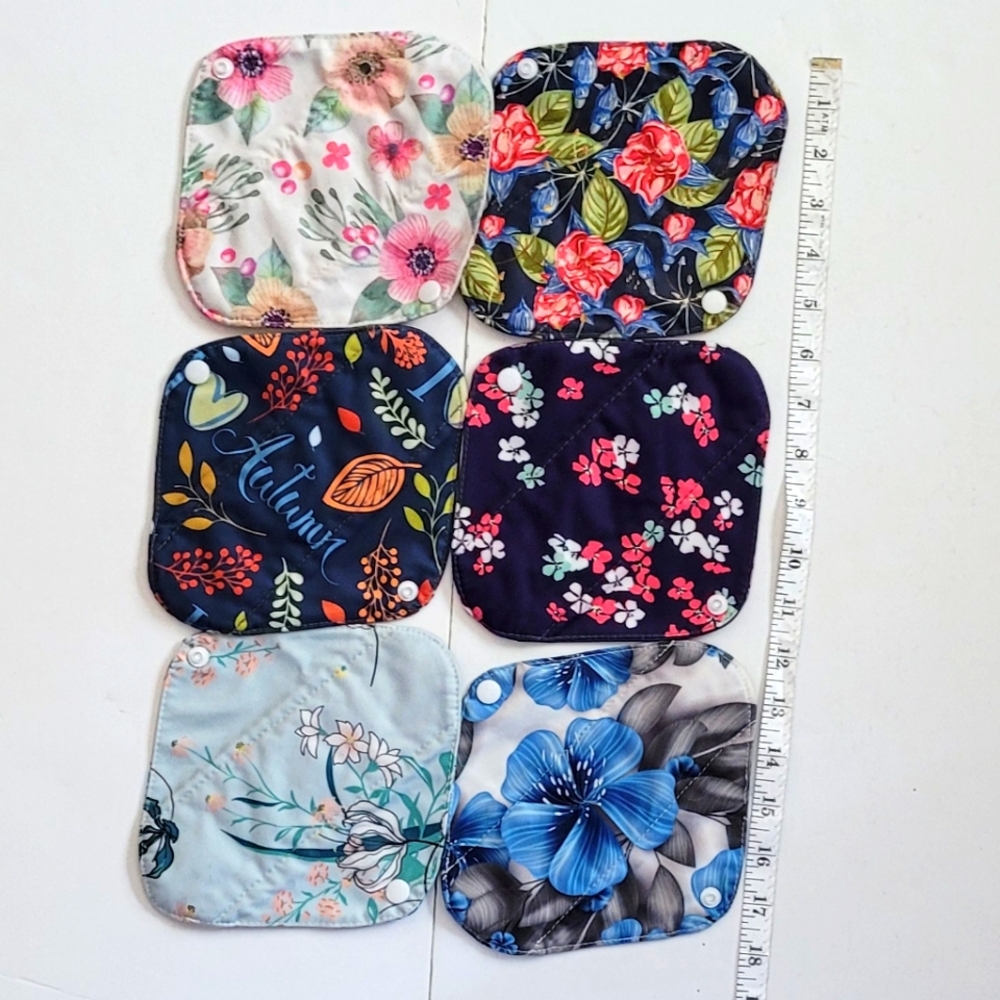 NWOT Reusable Period pad liners - Picture 8 of 10